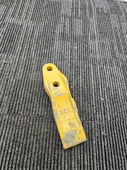 (QTY 2) BDI 132-4720 CAT Style Skid Steer Unitooth Tip Fits 216B 216B Serie