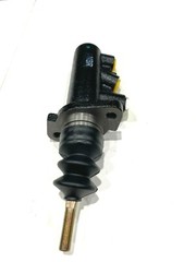 D143162 For Case IH Brake Master Cylinder 580K 580SK 580L 590 585G 182445A1