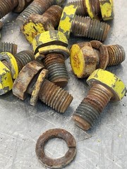 1979 John Deere 950 Tractor Rear Lug Bolts