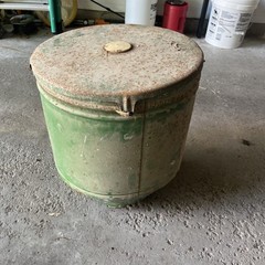 John Deere Planter ORIGINAL JD Patena 2 Leg Deer Logo Seed Box w/ lid & inner