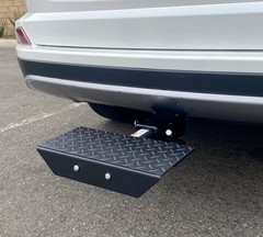 MaxxHaul 50609 Steel Hitch Step for 2 inch Hitch Receiver For SUV Pick Up Truck