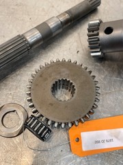 1979 John Deere 950 Tractor Transmission Shaft & Gears