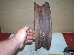 F&H Round Spoke Front Tractor Wheel 16″ Rim FRENCH HECT HC223 Original Implement