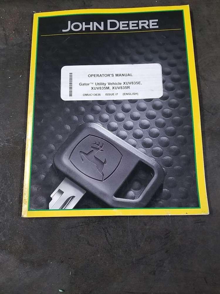 John Deere XUV835E M/R Gator Operators Manual OMUC36827 Issue I7 English