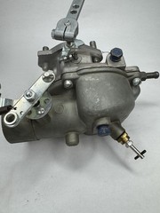 Carburetor fit International &Ford Tractors 454 464 504 544 574 656 666 674 686
