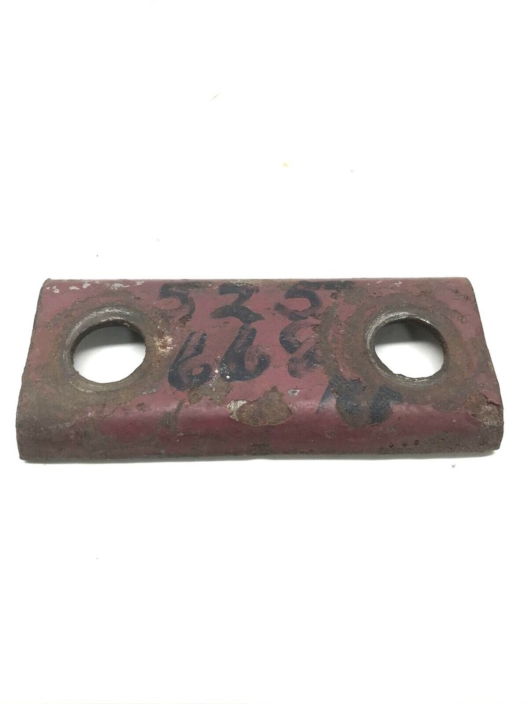 NOS LIFT ARM CLIP FOR IH CULTIVATOR 667 & 669 525668R1