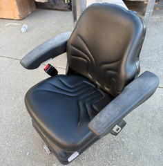 Grammer MSG85 Black Mechanical Suspension Equipment Seat for Tractor/Excavator