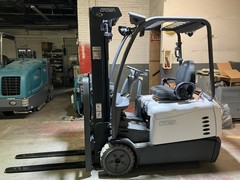 2021 Crown 3500 LB Forklift With Side Shift and Triple Mast Model SC5215-35