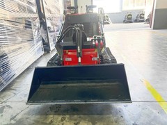 CFG LRT23 880KG Mini Skid Steer Track Loader 23HP Gas EPA RATO Engine w/Bucket