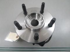 MOOG NEW Front Wheel Bearing Hub Assy 515003 4WD Ford Explorer Ranger NOS 0810