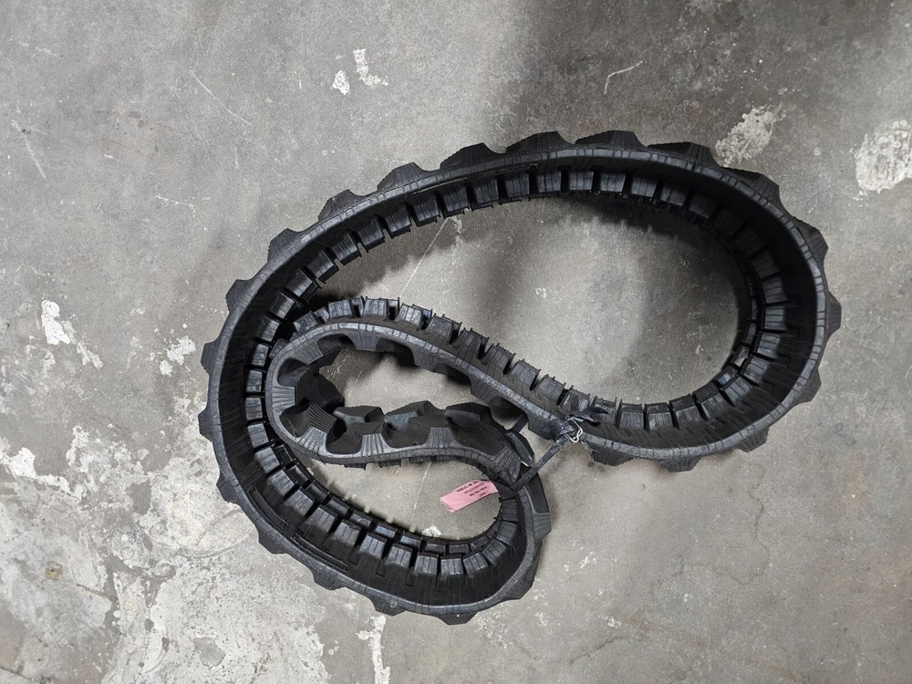 TNT 9″ Heavy Duty MX Tread Rubber Track 230x48x68 TNT2304868HD