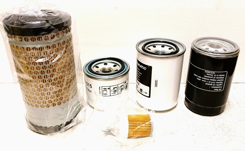 Premium Tractor Filter Maintenance Kit to fit Kubota B3000 B3030 B3200 HST