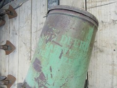 John Deere Planter FERTILIZER ASSEMBLY Seed Box w/ lid #2
