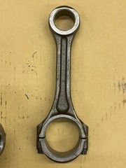 4 White Hercules D2300T Series 2 Connecting Rods w/ Pistons – 40-3007901B – Used