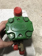 Used John Deere Axle Lube Pump RE170807 9520 Tractor