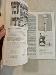 Allis Chalmers Gleaner MH Self-Propelled Combine Operators Manual