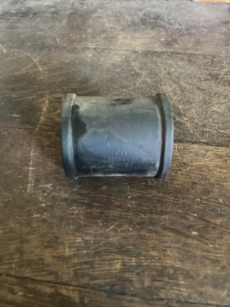 NOS CAT Caterpillar OEM Genuine 5P-8444 Rubber GROMMET