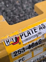 CAT 253-4646 6-3/4 inch Long Wear Plate Assembly For Motor Graders 1-3/4″ Width