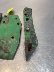 John Deere 2020 Tractor 3pt Sway Blocks & Plates T21463