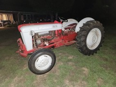 Ford Workmaster 601 Workmaster 601 Farm Tractor 2WD
