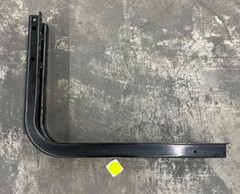 NAVISTAR FUEL TANK SUPPORT BRACKET LENGTH 26-1/2″ WIDTH 6″ HEIGHT 21-5/8″