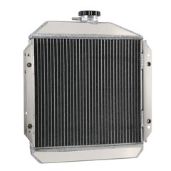 Radiator with Cap For Yanmar YM2001 YM2010 YM2020 YM2301 YM2310 129350-44500 New