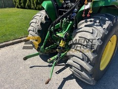 2019 John Deere 3033R Tractor