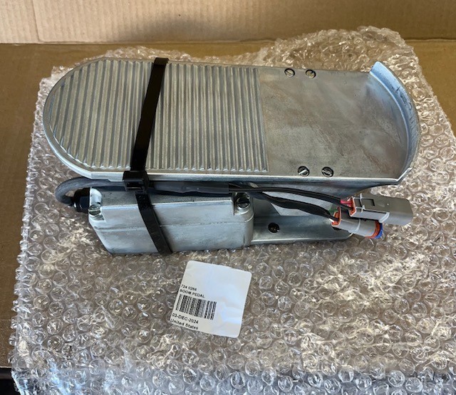 Terex 724 0266 Pedal