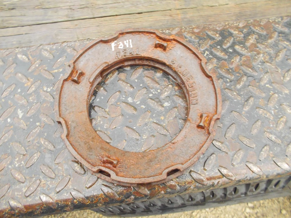 1) USED F341 STEEL / CAST IRON Burch Tru Blue PLANTER Large Seed PLATE F 341