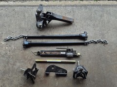 Weight Distributing Hitch With Sway Control