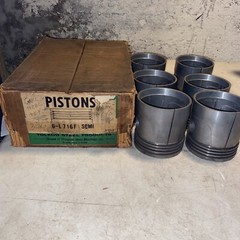 Hercules QXC3 Pistons- NOS