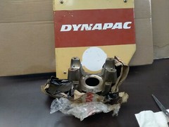 DYNAPAC FLANGE FOR INC FORK FITS CT260. PART # 242475 4700242475. NEW