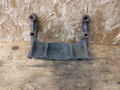 New Holland Case IH International DT466 PART#463526C1 FRONT ENGINE MOUNT