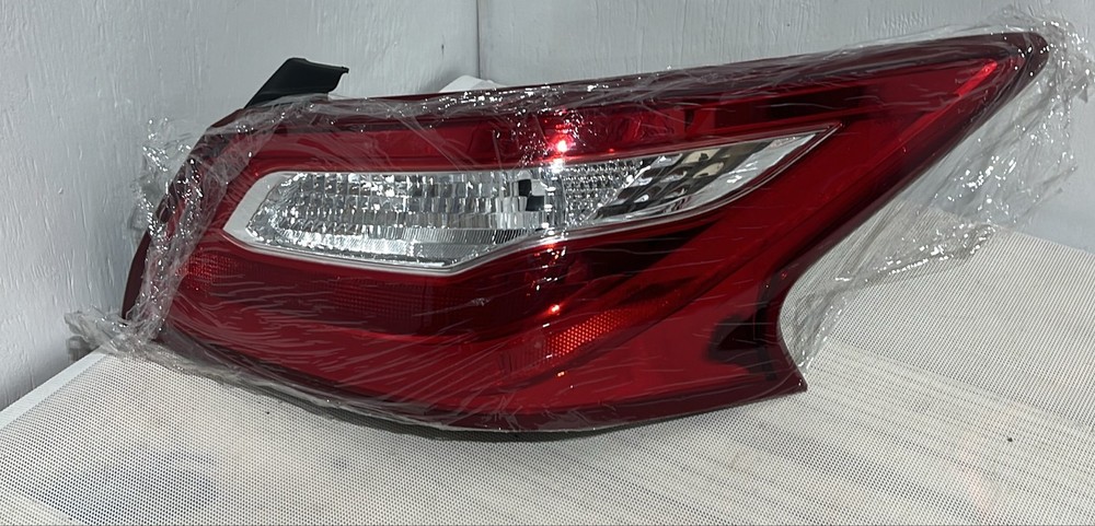 Right Passenger Outer Tail Light Assembly For Nissan Altima 2016-2018