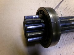 John Deere 720 730 top transmission shaft