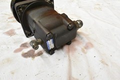 Eaton Char-Lynn 105-1312-006 Hydraulic Wheel Motor Jacobsen HR5111 HR 5111 Mower