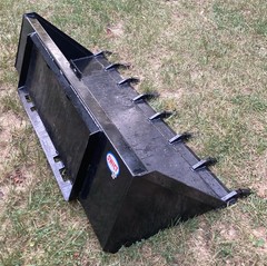New 72″ Skid Steer/Tractor Tooth Bucket -6′ Skid Steer Dirt Bucket with Teeth