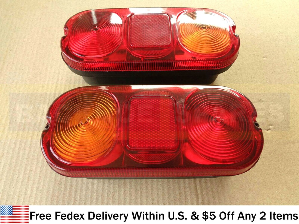 JCB PARTS – REAR LIGHT UNIT COMPLETE WITH BULBS SET OF 2 PCS. (PART# 700/50018)
