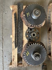 Case 1845C Axle Hub Drive Sprockets Chains. Final Drive Complete.