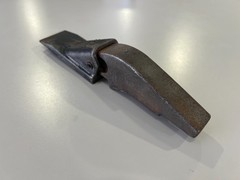 2A Standard Dirt Bucket Tooth Shank Assembly Weld On Replacement H&L Style