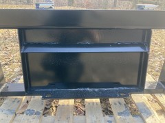 NEW 2000LB Pallet Forks Attachment- Toro Dingo Style Mount Plate -42″ adjustable