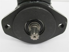Vickers 382094-3, V10 1S6S 11C20R, Hydraulic Pump – TUG P/N 660-1-2287