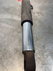 Massey Ferguson MF 2775 Tractor 3pt Lift Cylinder 1610040M91