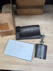 Mason Industries WJ2AP Machine Leveling Jack 3000lb 3.5x6in 1/2in Pad 1/4in Rise