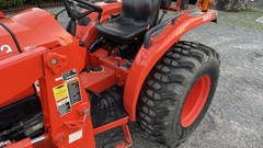2023 KUBOTA L3302 TRACTOR WITH LA526 LOADER – 4X4 – HYDROSTATIC – LOW HR MACHINE