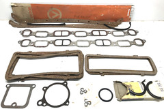 LOT OF MISCELLANEOUS AUTOMOTIVE GASKETS (VICTOR)