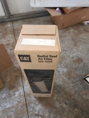 NOS Caterpillar Genuine Parts 206-5235 Air Filter