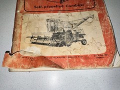 Allis-Chalmers Gleaner “F” Self-propelled Combine Operator’s Manual