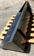 Economy 72″ Skid Steer/Tractor 6′ Bucket with Universal SSQA Mounting Plate