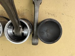 4 White Hercules D2300T Series 2 Connecting Rods w/ Pistons – 40-3007901B – Used